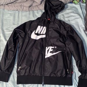 Men Nike windbreaker with hoodie